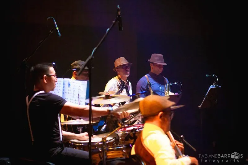 Banda Realce: foto 2 de 2